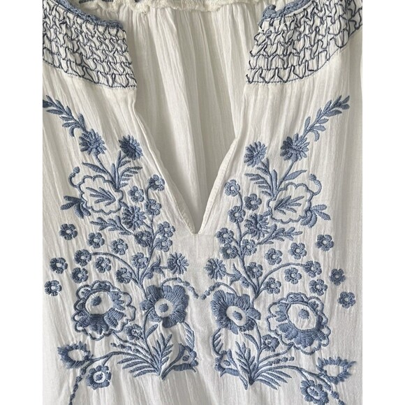 Treasure & Bond White Blue Floral Embroidered Bohemian Peasant Top Size 2X - Picture 4 of 13